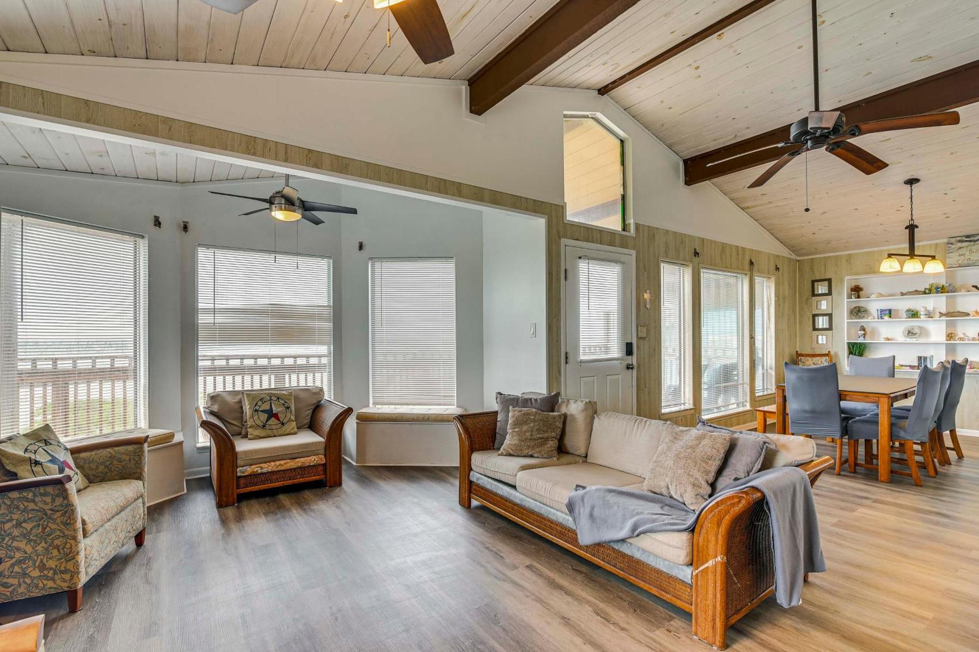 Galveston Home With Spacious Deck Steps To Beach! Eksteriør bilde